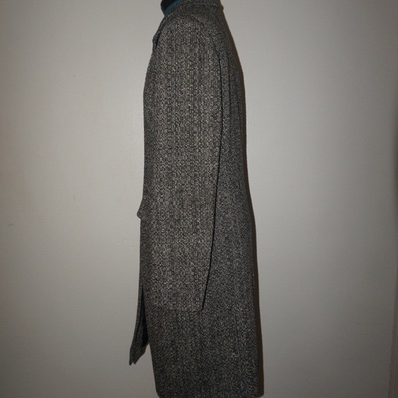 Very Stylish Black and White Pea Coat - Picture 4 of 4